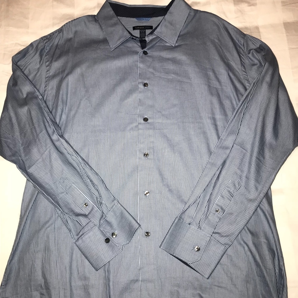 NWOT Van Heusen Dress Shirt